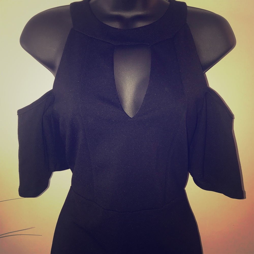 Black Ruffle Detail Dress - Picture 3 of 8